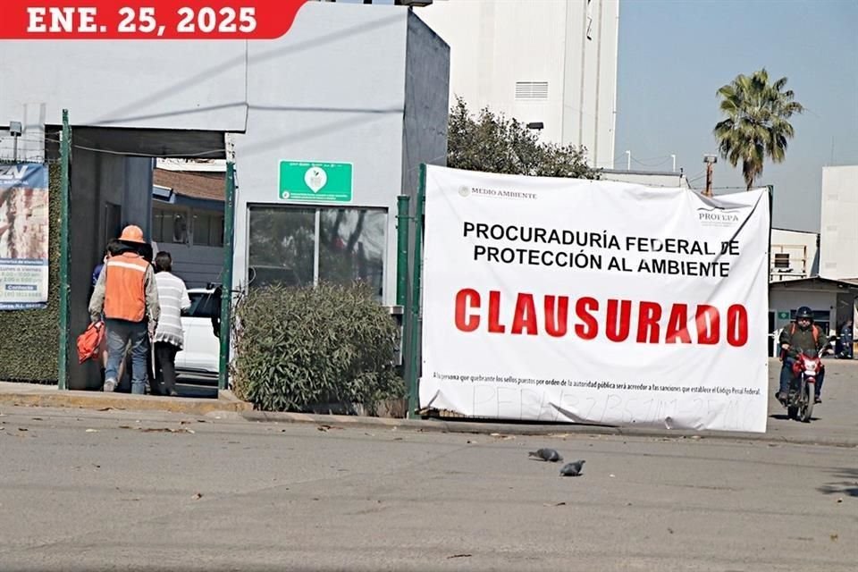 La Profepa clausuró equipos en la planta de Zinc Nacional, donde se colocaron lonas a la entrada de la empresa.