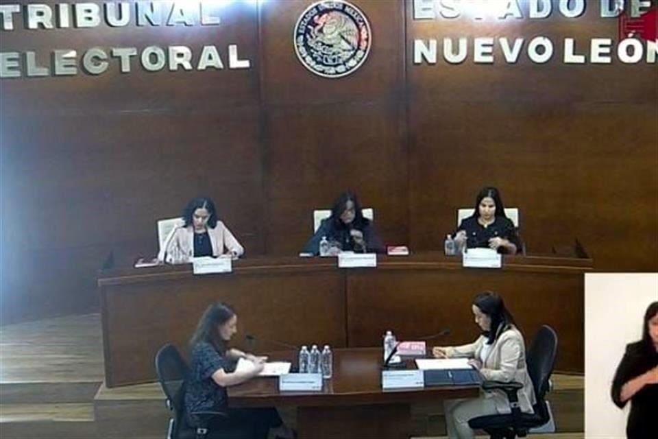 Sesión del Tribunal Electoral del Estado de Nuevo León.