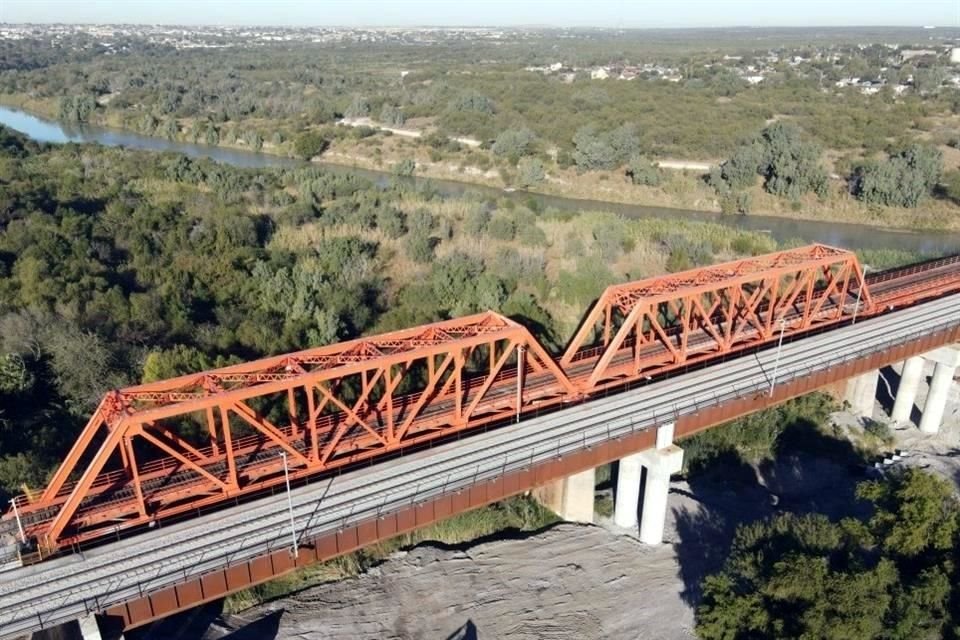 Puente internacional ferroviario Patrick K. Ottensmeyer