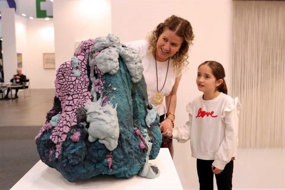 Aprovechando el fin de semana, algunas familias encontraron la ocasión para acercar el arte a niñas y niños.