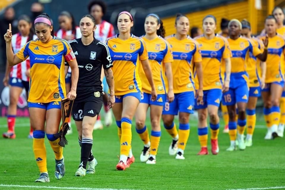 Tigres sufrió para vencer 2-1 al Atlético de San Luis, en el Estadio Universitario.