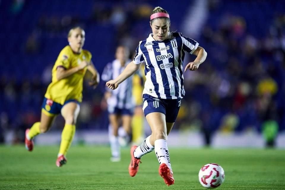 Rayadas no pudo mantener ventaja en dos ocasiones y terminó por perder 3-2 en su visita al América, viendo frenada una racha de 4 juegos sin derrota, a unos días del Clásico Regio Femenil.