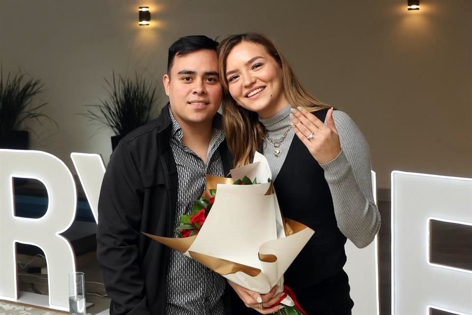 Kevin Vega y Alondra Caballero