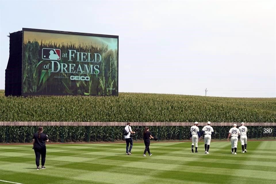 Yanquis y Medias Blancas de Chicago jugaron en el 'Campo de los Sueños', donde se filmó la popular película 'Field Of Dreams' en 1989. Observa las imágenes.