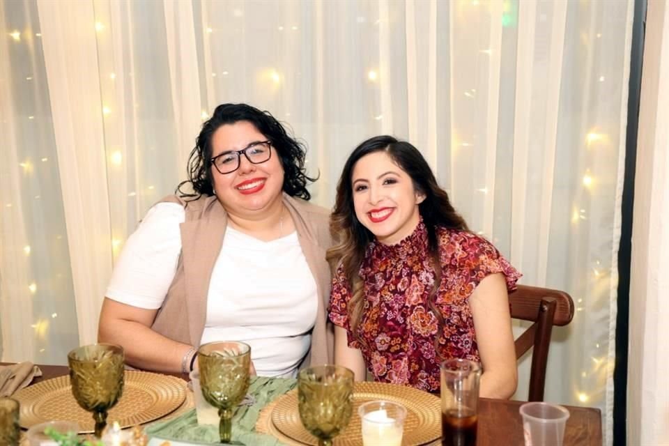 Karina Rodríguez y Melanie Valdez