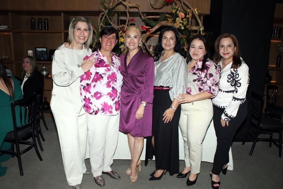 Gladys Sacanelles Medina, Loysie Arreola, Nora Domínguez, Olga Vázquez, Cristina de Bonilla y Cynthia Arriola