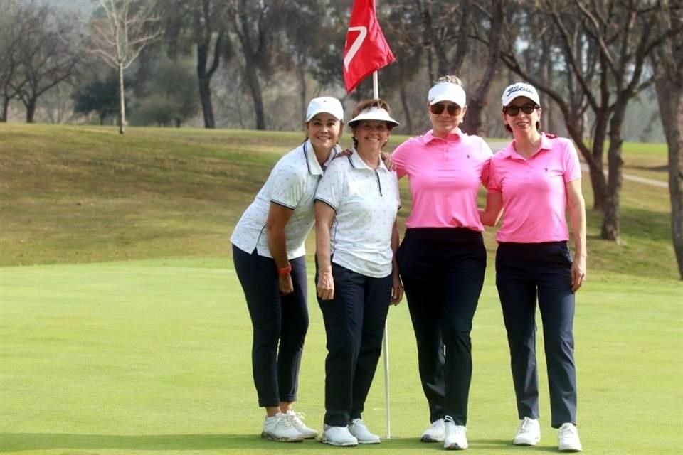 Kathia González de Samar, Lourdes González de Martínez, Sagrario Peña de Monárrez y Carolina Leal de Salazar