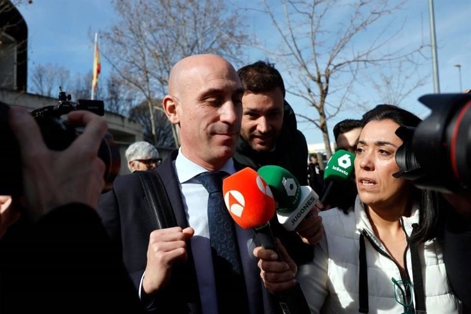 Rubiales no dio declaraciones.