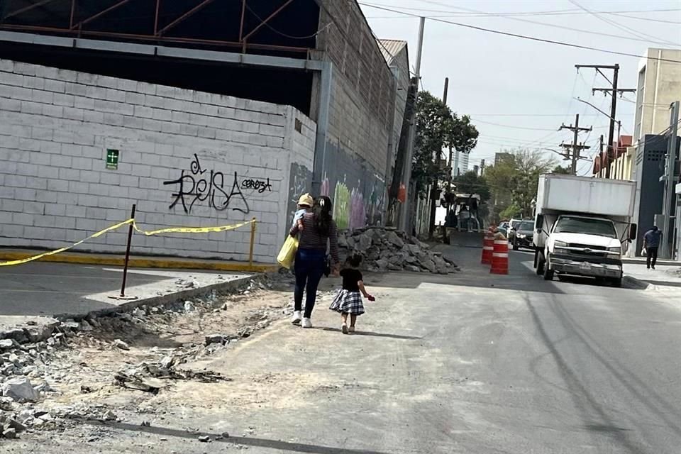   Comerciantes pidieron al Municipio de Guadalupe no recortarles las cocheras, ya que afectarían a su clientela.