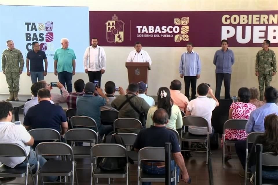 El Gobernador de Tabasco, Javier May, oficializó a los integrantes de su Gabinete de Seguridad.