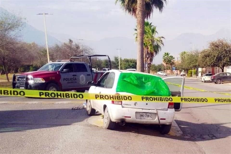 El crimen fue reportado a las 15:50 horas en la Avenida Las Lomas y Bosque Griego, en la Colonia Las Lomas.