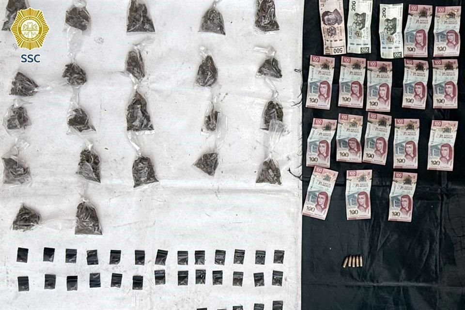 Al momento de la detención,  los sujetos tenían dosis de droga con ellos.