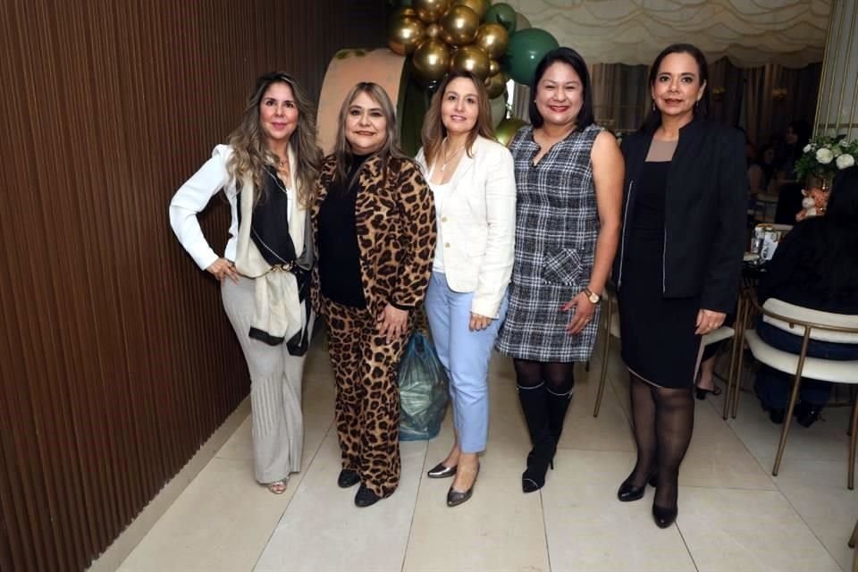 Paty Vázquez, Norma Sifuentes, Dulce Bocardo, Areli Serrano y Guillermina Sosa