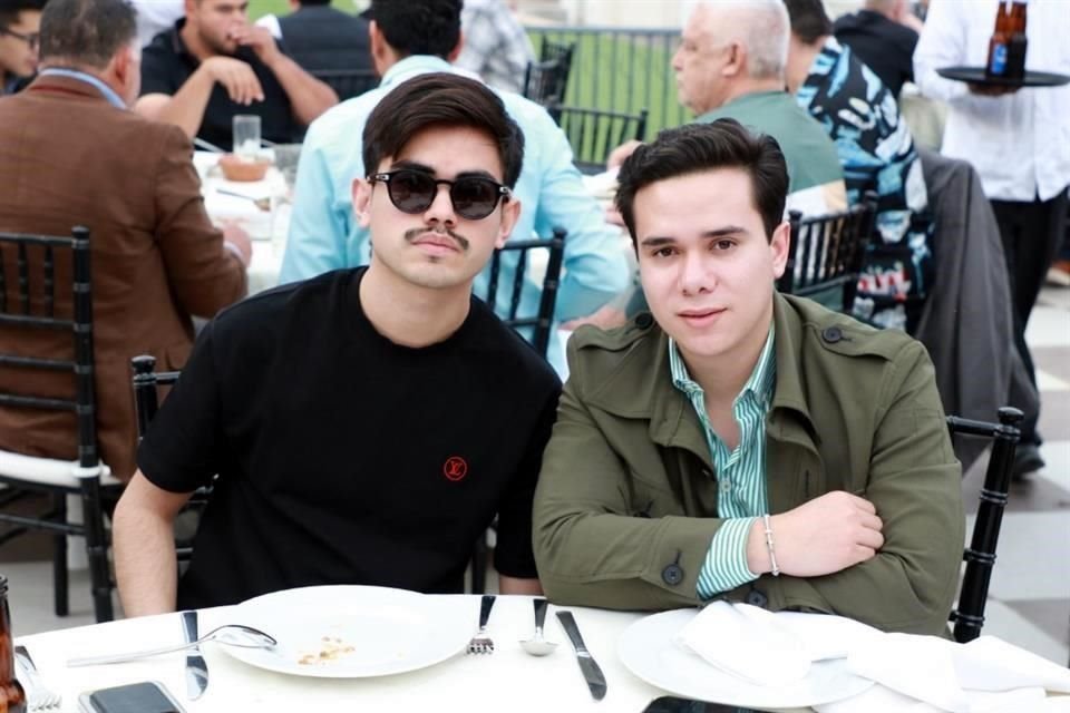 David Flores y Oliver González