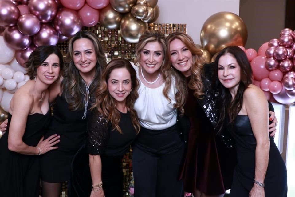 Carolina Leal de Salazar,  Betty Ochoa de Treviño,  Marcela Ramírez de Mier, Adriana Rivera de Montemayor, Maribel Villarreal de González y Josefina Escamilla de López