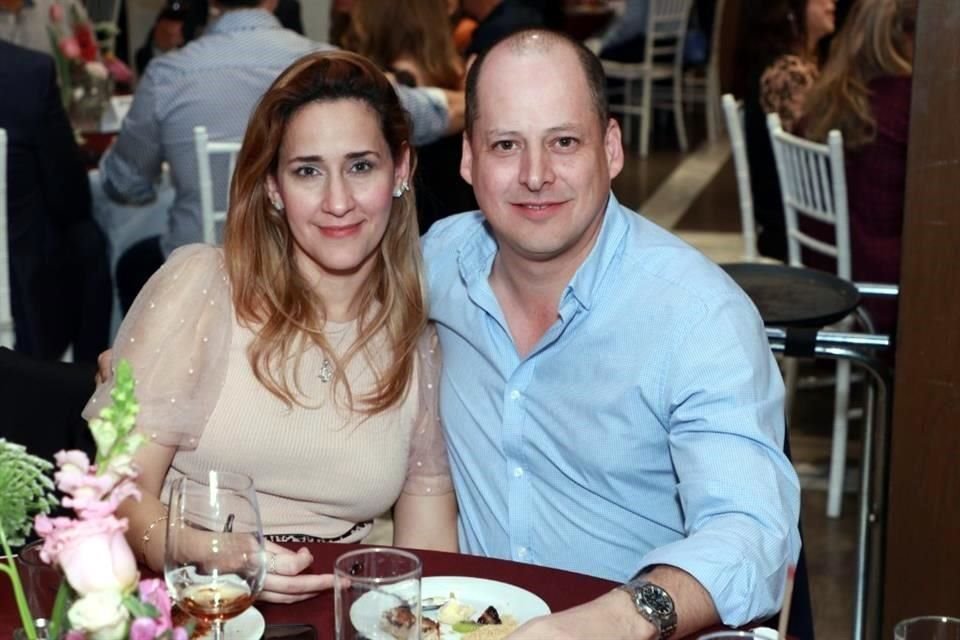 Bárbara Rodríguez y Alejandro Tamez