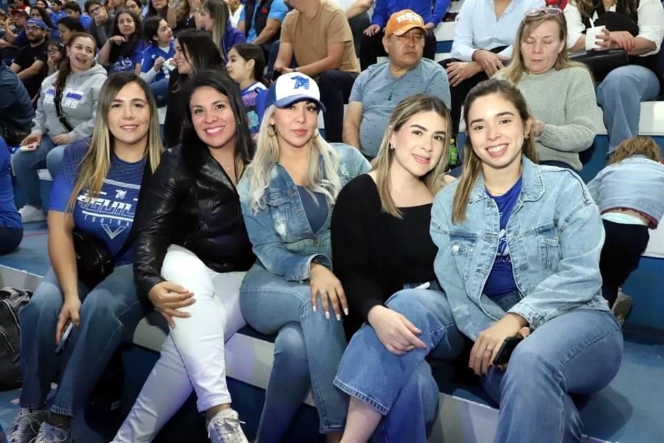 Imelda Méndez, Rosy Villarreal, Cristal Alvarado, Priscila Luna y Jacky Cornejo