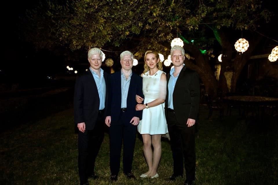 Federico García Martínez, Patricio García Martínez, Blanca Paulina Villarreal Guerrero y Gonzalo García Martínez
