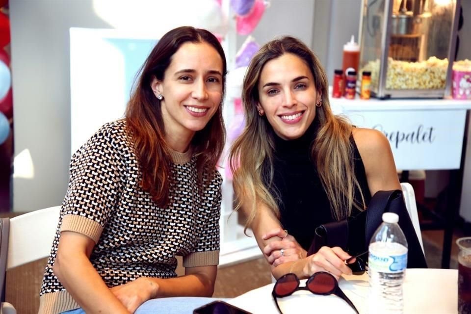 Stephanie Schiemann y Sofía Galán