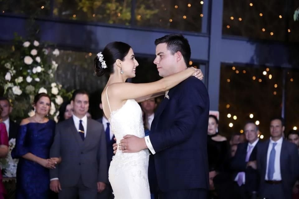 Viviana Madero Ramos y Andrés Sada Ochoa