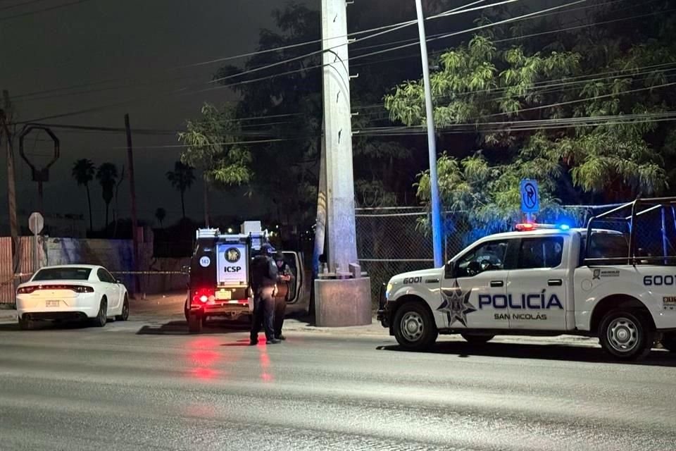 El hallazgo se registró en la calle Cuauhtémoc, muy cerca de su cruce con la Avenida Universidad, en el Centro de San Nicolás.