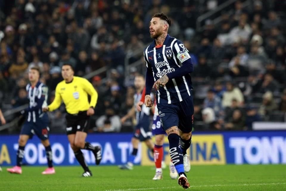 Repasa más de las acciones del debut de Sergio Ramos y triunfo de Rayados 3-1 sobre San Luis.