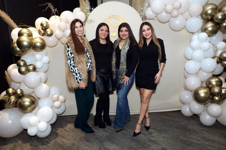 Deyra Cantú, Nancy Vélez,Vanessa Fabela y Argelia Padilla