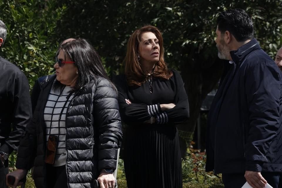 Cynthia Klitbo y Alex Ibarra también forman parte del elenco, al igual que Arturo Carmona.