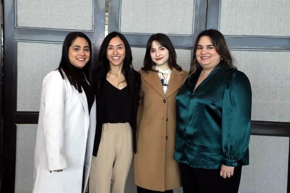 Adriana Dávila, Sofía Tovar, Lulu Altamirano y Alexa Fletes