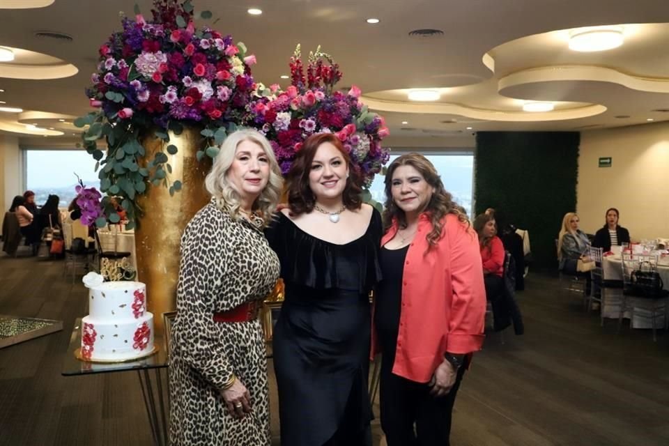 Martha Haros, Alejandra Haros y María Concepción Zavala