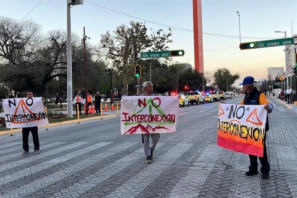 El colectivo Junta de Vecinos en Resistencia, que integra habitantes de las colonias Independencia, Tanques de Guadalupe y América II, convocó a la marcha que iniciará a las 18:30 horas.