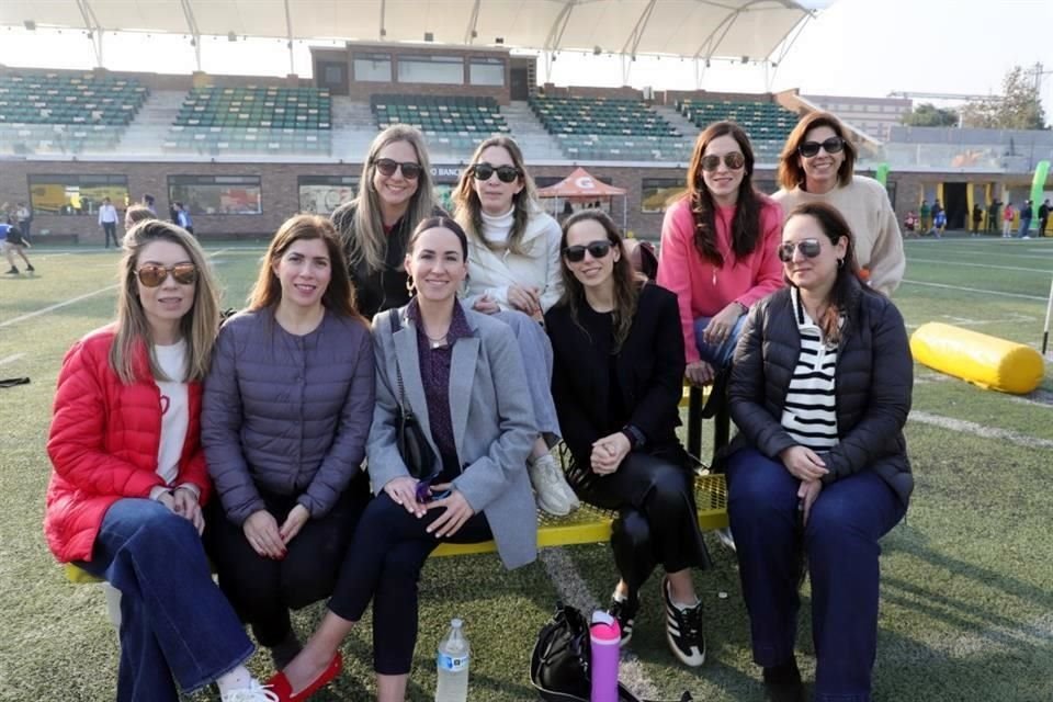 Marina Fox, Cristina Maldonado, Raquel Garza, Miriam Morales, Giselle Martínez, Paola Gutiérrez, Fernanda Navarro, Ana Lucía Kalifa y Jessica Monfort