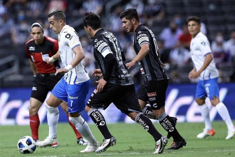 El 'Mellizo' se despachó con dos anotaciones.