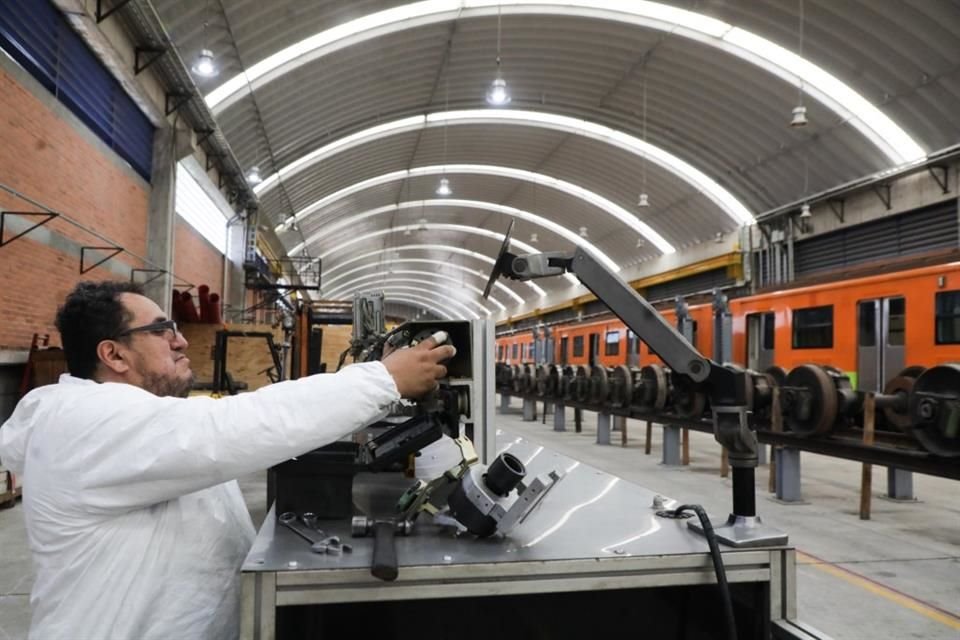 El Gobierno capitalino destinó 247 millones de pesos para la modernización de los talleres de mantenimiento de La Paz de la Línea A del Metro.