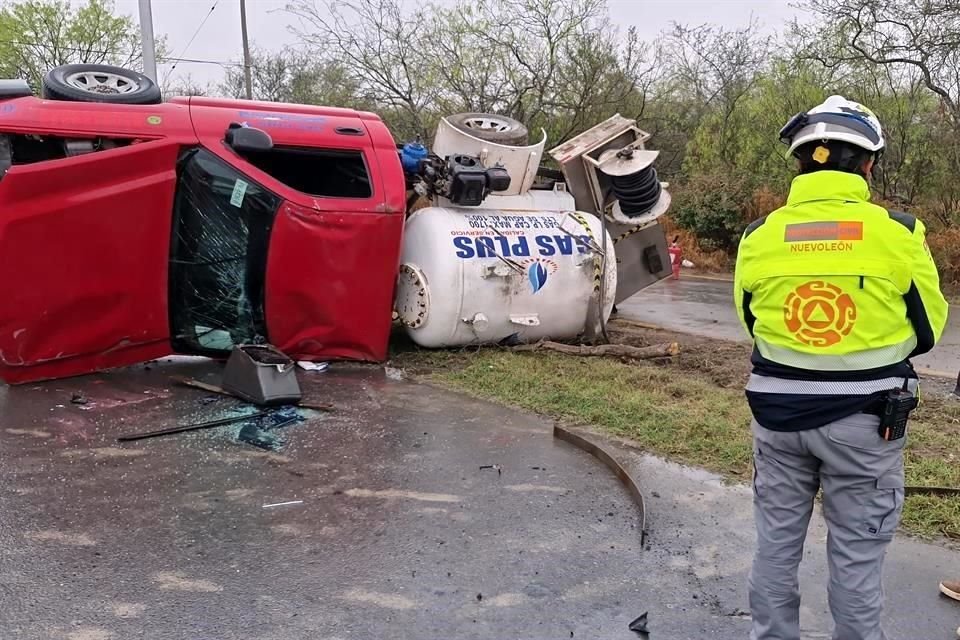 Los hechos fueron reportados a las 7:30 horas en la calle Corona Norte y Ruperto Martínez, en el Centro de Marín.