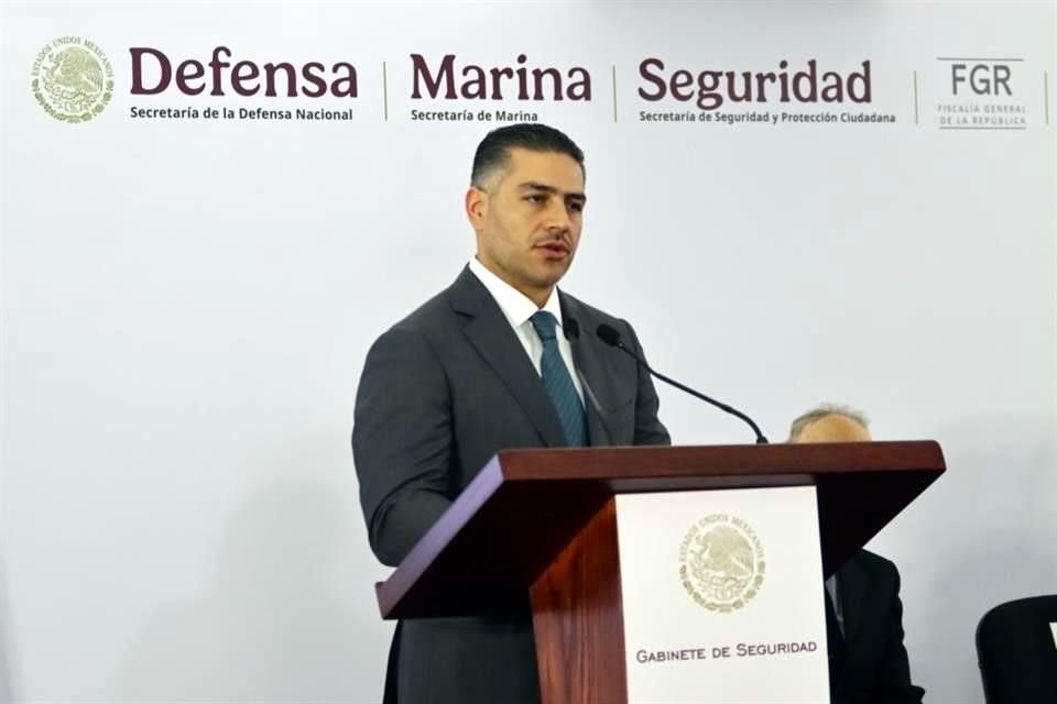 El Secretario de Seguridad dio una conferencia para detallar la entrega de 29 delincuentes a EU.