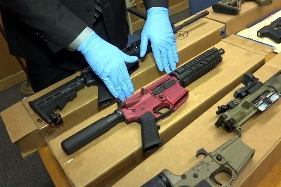 A Trump, las organizaciones pidieron que ordene inspeccionar a todos los comerciantes implicados en la venta de armas traficadas a México.