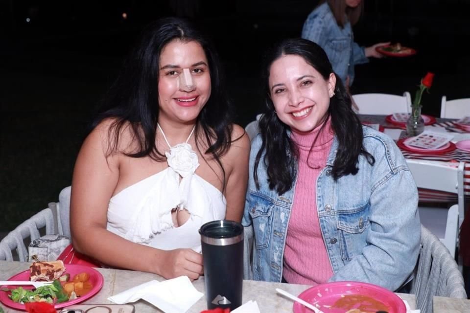 Lucero Rodríguez y Myrna García