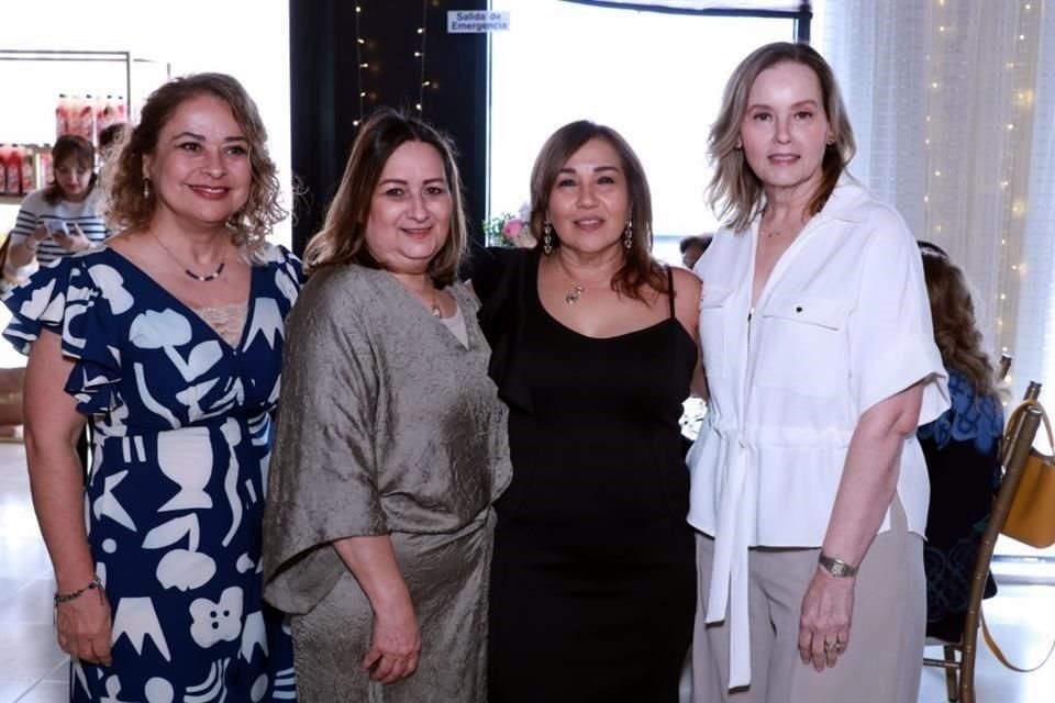 Martha Treviño, Anabella Calvillo, Carmen Rodríguez y Leonior Guzmán