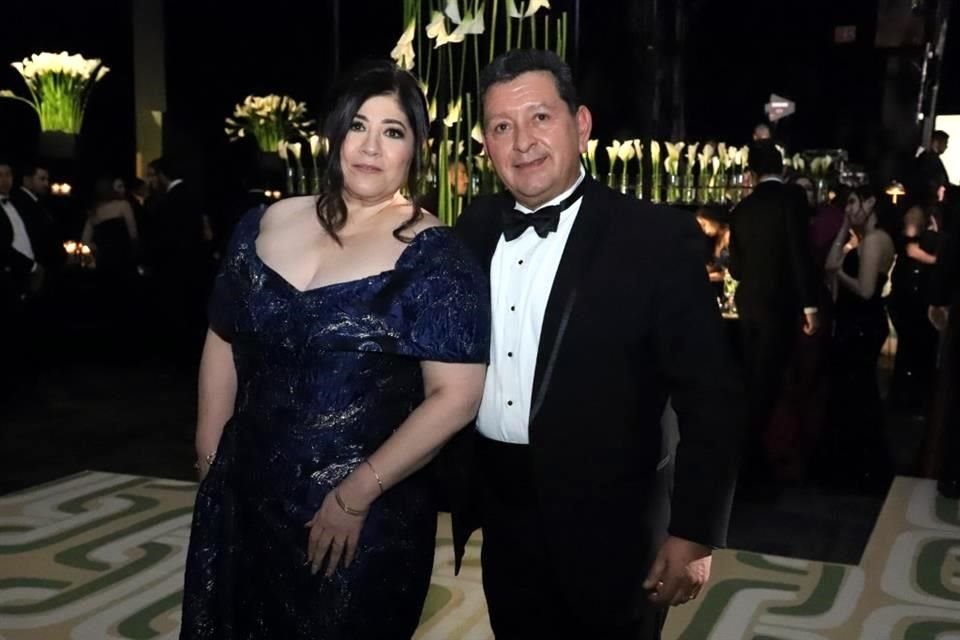 Sonia Hinojosa y Danilo Murguía