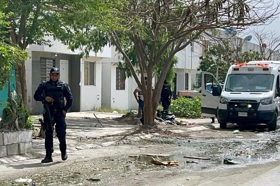 La víctima, no identificada, fue hallada luego de que vecinos reportaron a las autoridades que había olores fétidos que provenían del inmueble.