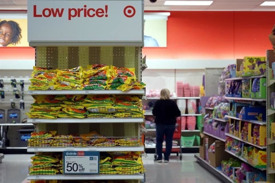 Con los aranceles, minoristas como Target tendrían que elevar los precios de sus productos en cuestión de días.