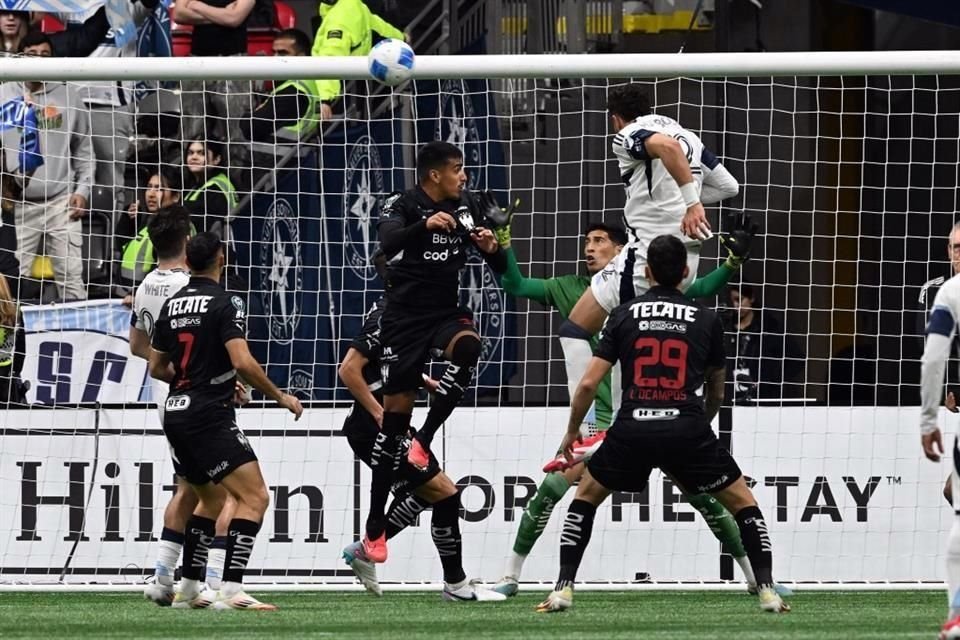 Vancouver anotó en una jugada a balón parado a falta de 5 minutos del final.