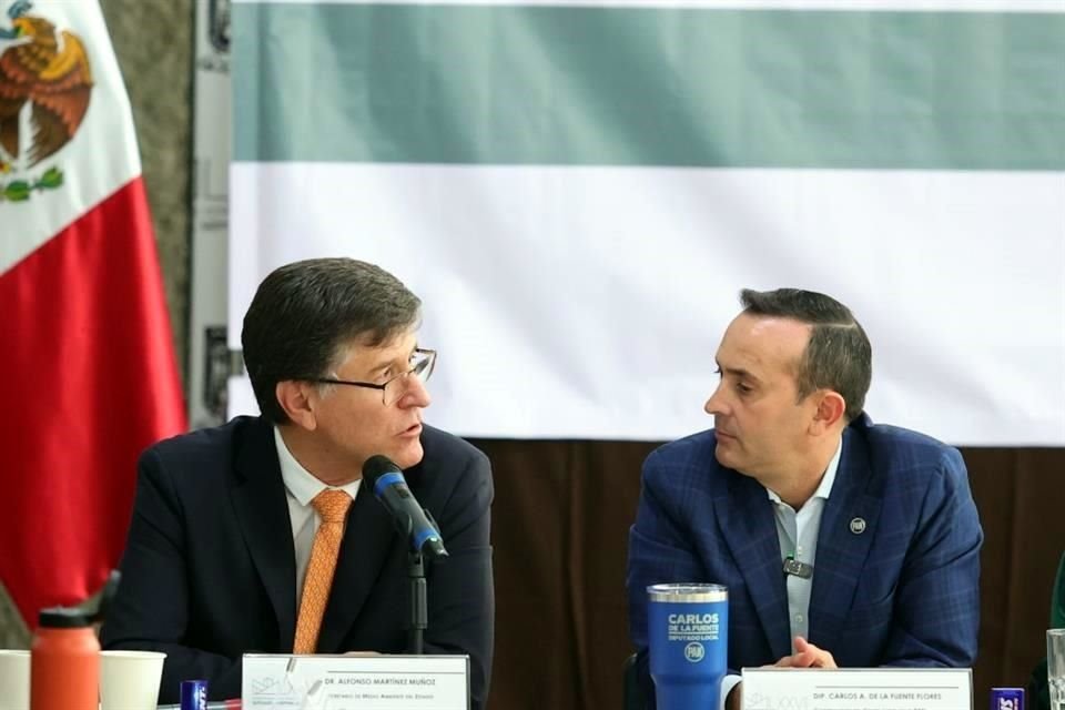 La mesa de trabajo fue convocada por las comisiones de Medio Ambiente y Salud del Congreso local. 