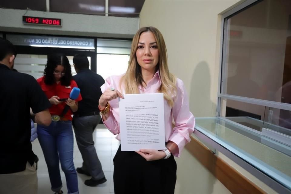 Perla Villarreal, coordinadora del PRD en el Congreso.