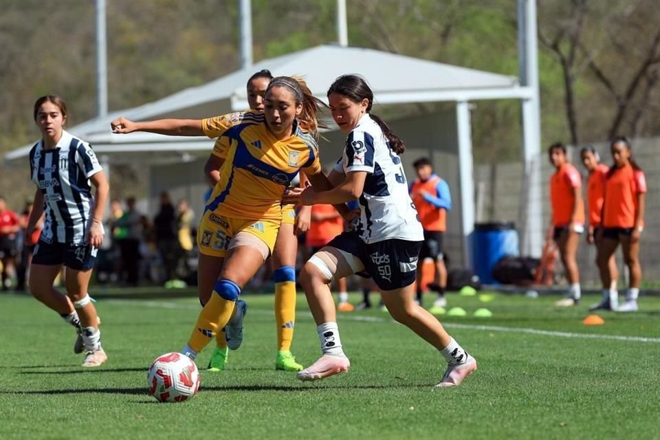 No se hicieron daño, Rayas y Tigres Femenil de la categoría sub 19, igualaron 1-1 en los 90 minutos.