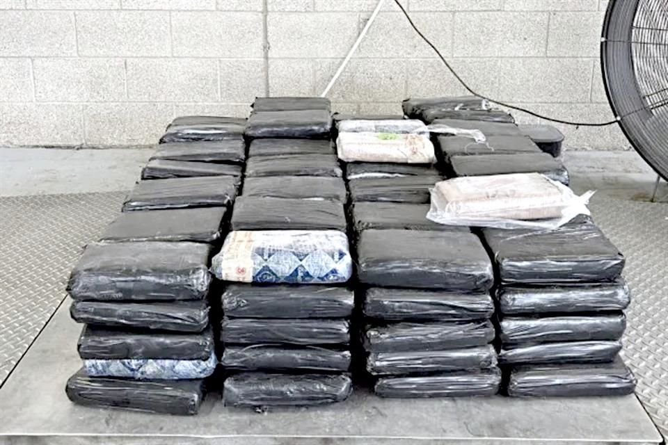 Un tráiler que había pasado por una revisión de GN en Reynosa, fue detenido en Texas por llevar 213 kilos de cocaína con valor de 130 mdp.