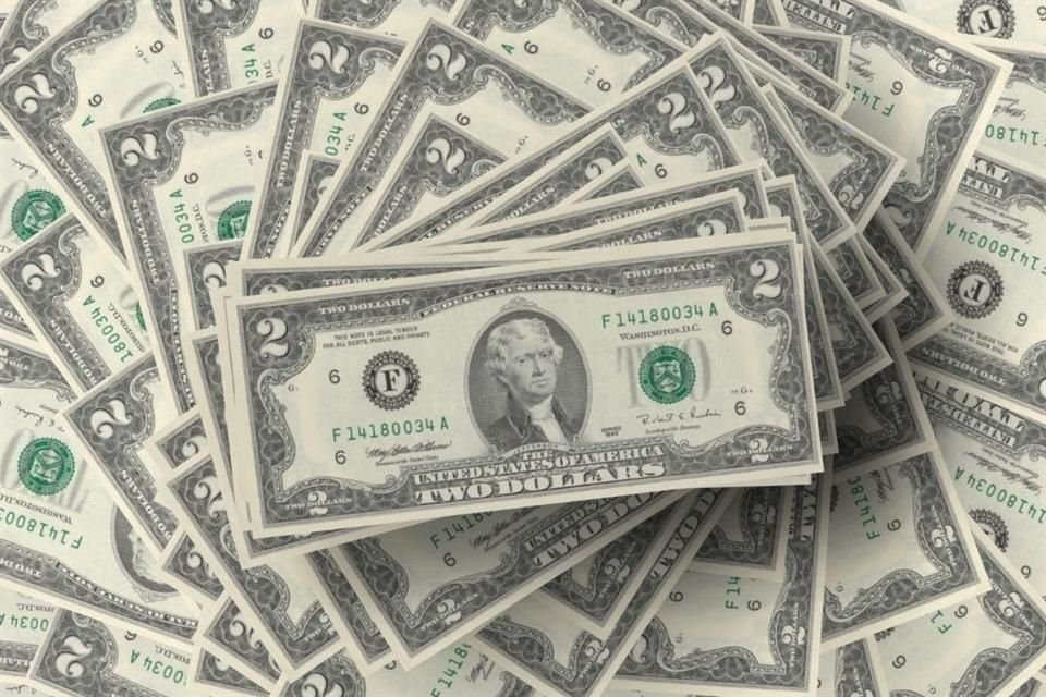 El tipo de cambio cerró el martes en 19.26 pesos por dólar.