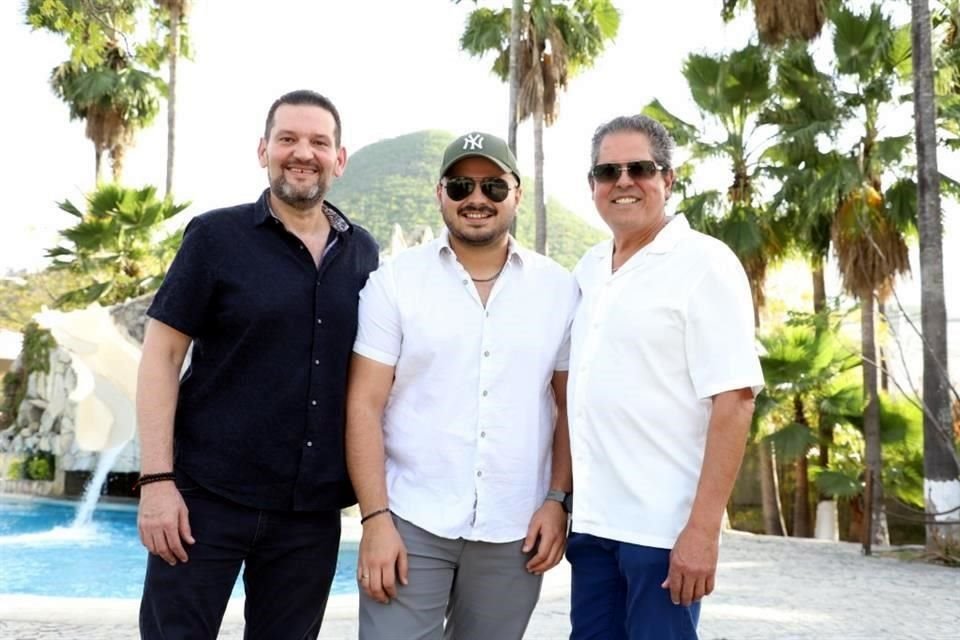 Gerardo González, Luis Doriz Salazar y Luis Doriz Alejandro