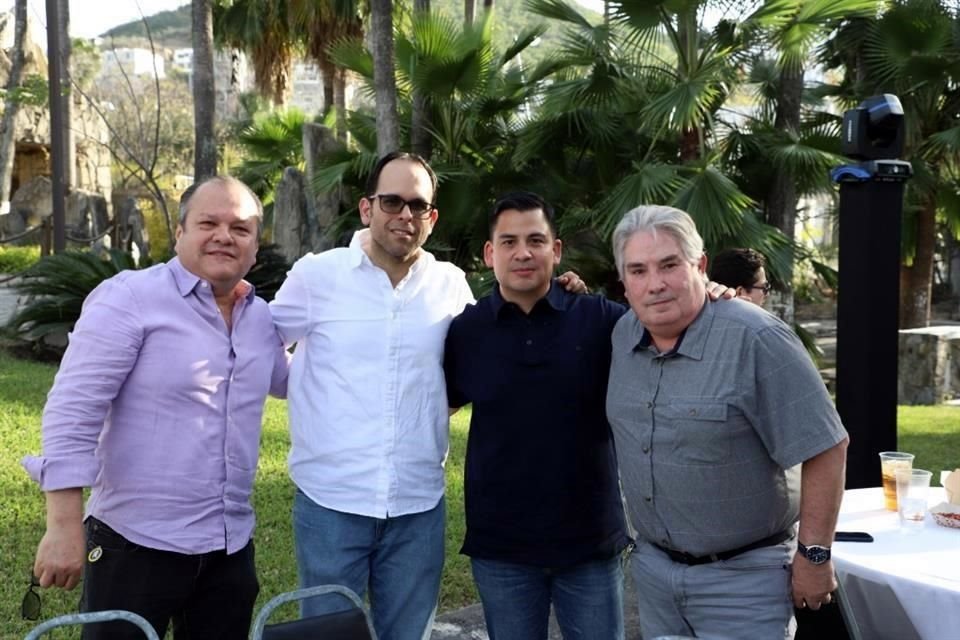 Francisco González, Francisco Ceseña, Manuel Toledo y Víctor Elizaldi